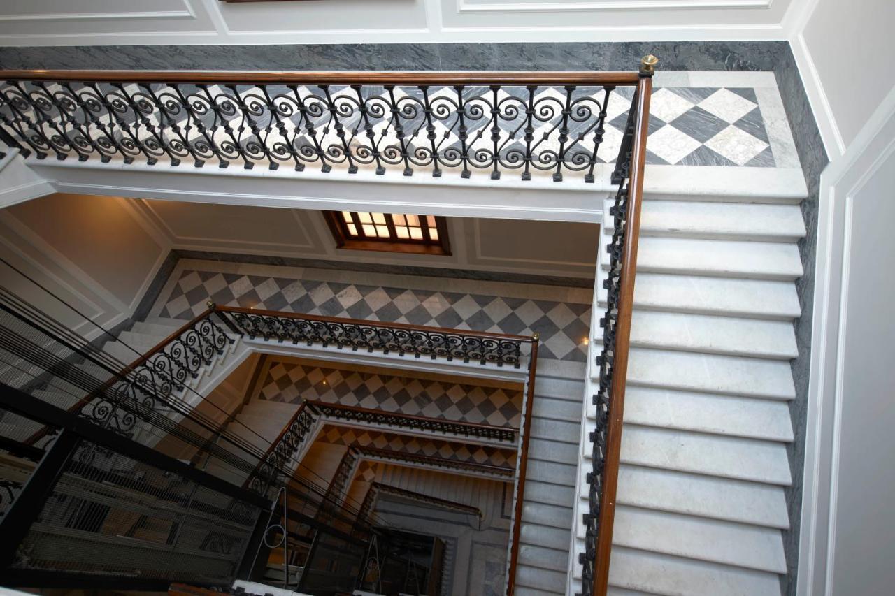 Harry'S Bar Trevi Luxury Apartments - Mignanelli Рим Екстер'єр фото